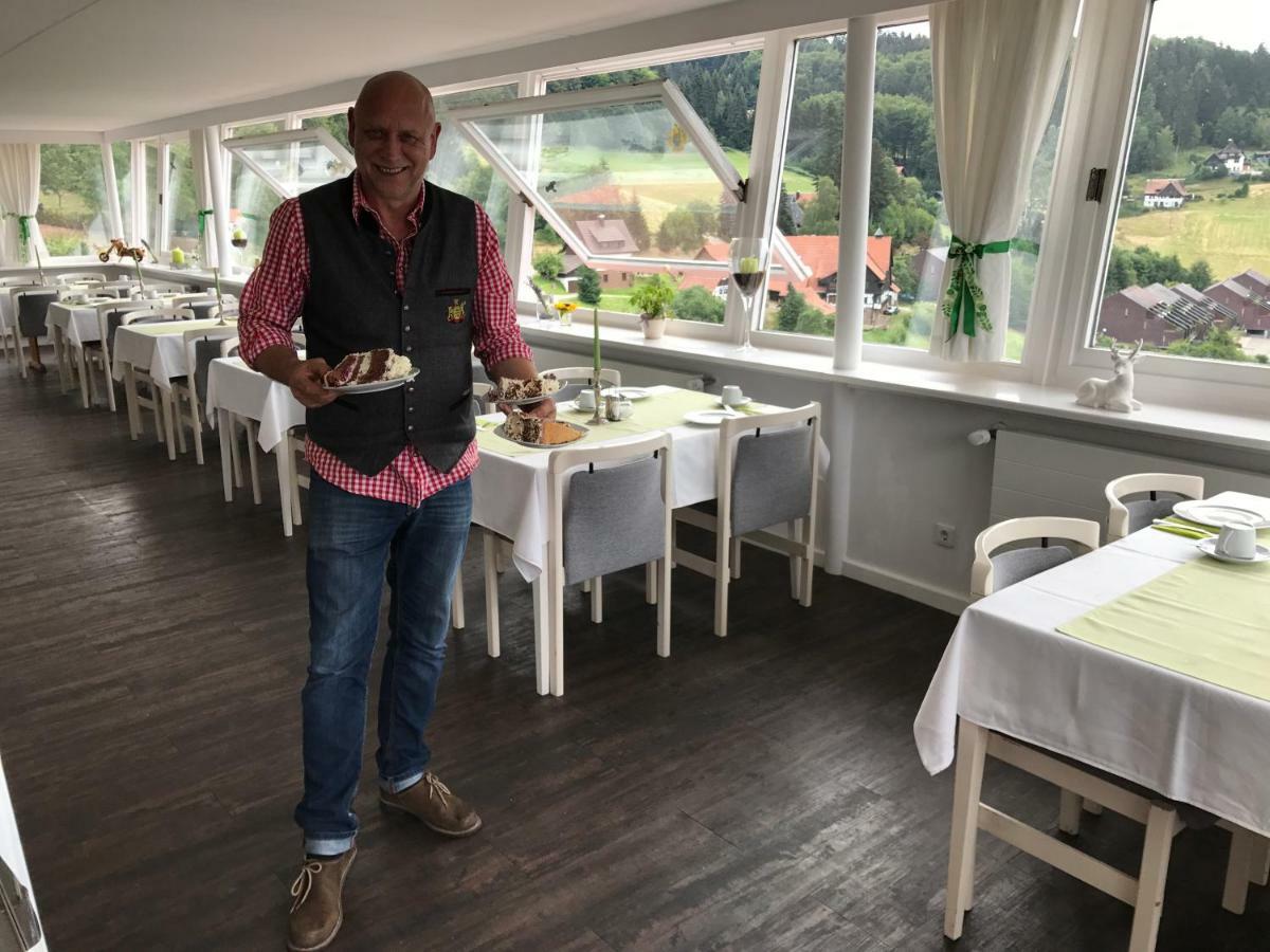 Hotel-Berggasthof Schwarzwaldperle ساسباشفالدن المظهر الخارجي الصورة